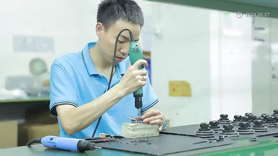 Shenzhen Yiqizao Technology Co., Ltd. linea di produzione del fabbricante